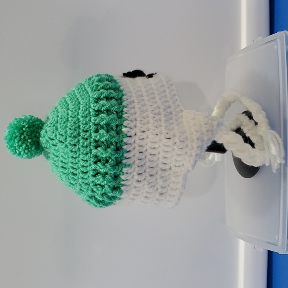 Handmade Crochet Snowman Hat White with Green Size Toddler NWOT - Picture 2 of 5